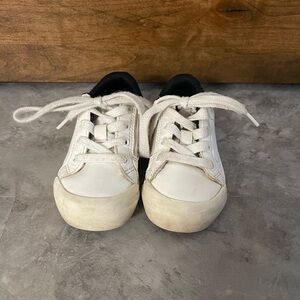 Zara Monochrome Casual Sneakers